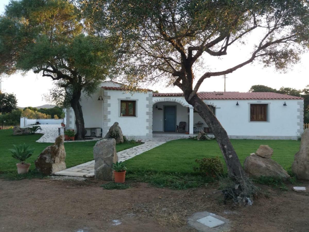 Lu Antu Alloggi Agrituristici อาร์ซาเคนา ภายนอก รูปภาพ